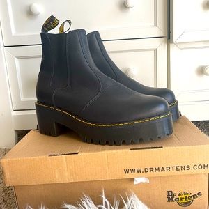 Black Dr. Martens platform Chelsea boot. Size 10. Never worn.